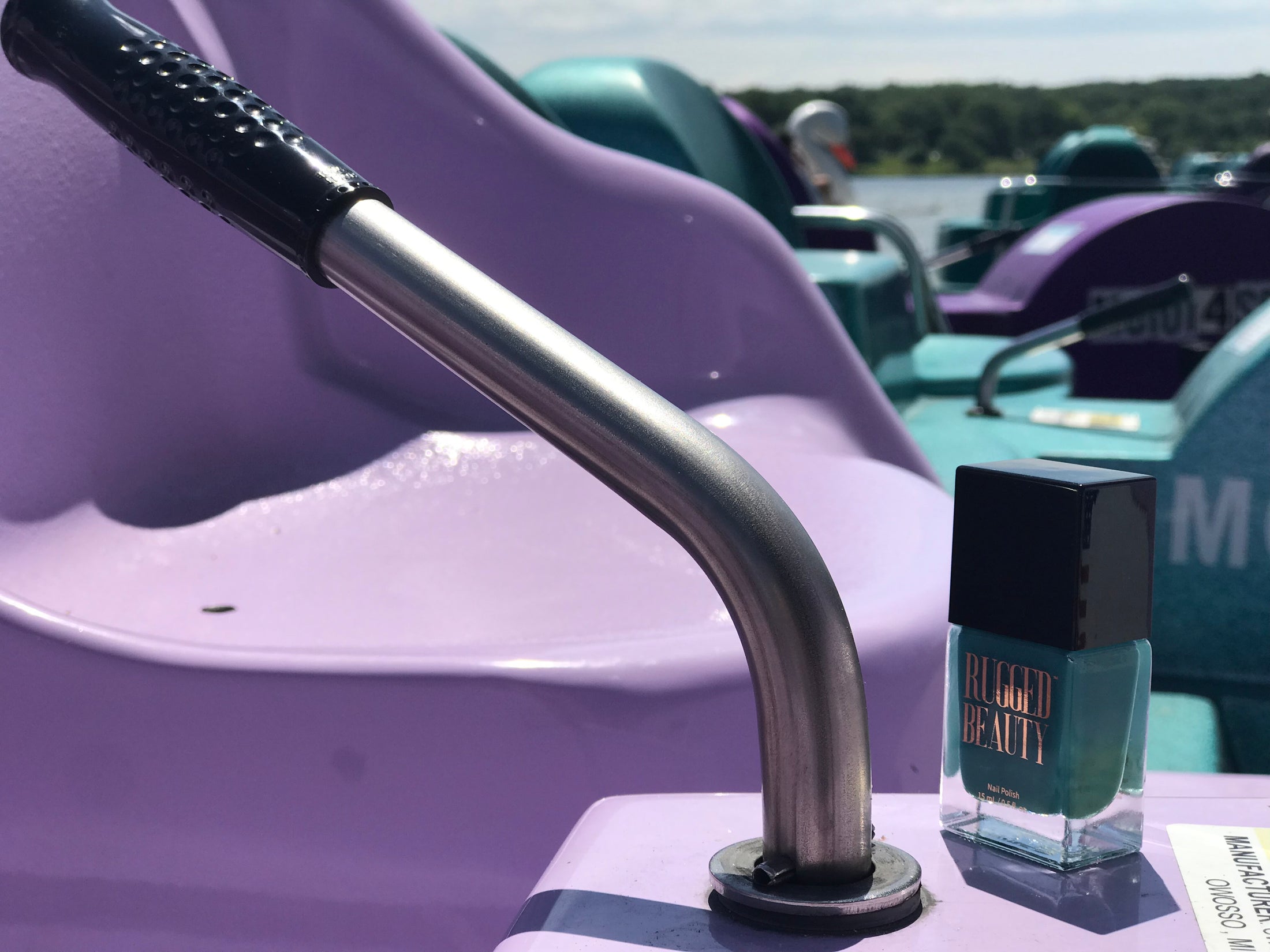 Paddle Boat (Green Blue Nail Polish)